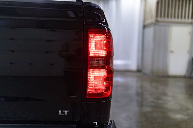 2017 Chevrolet Silverado 1500 4x4 Crew Cab LT Z71 True North PSeat BCam Red Deer AB