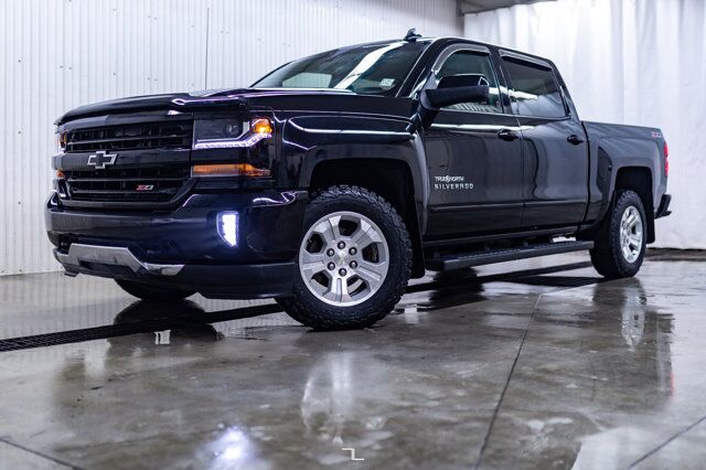 2017 Chevrolet Silverado 1500 4x4 Crew Cab LT Z71 True North PSeat BCam Red Deer AB