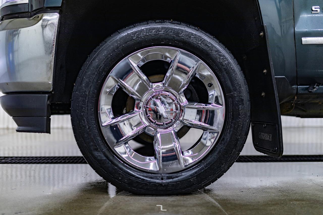 2017 Chevrolet Silverado 1500 4x4 Crew Cab LTZ Longbox Leather Nav BCam Red Deer AB