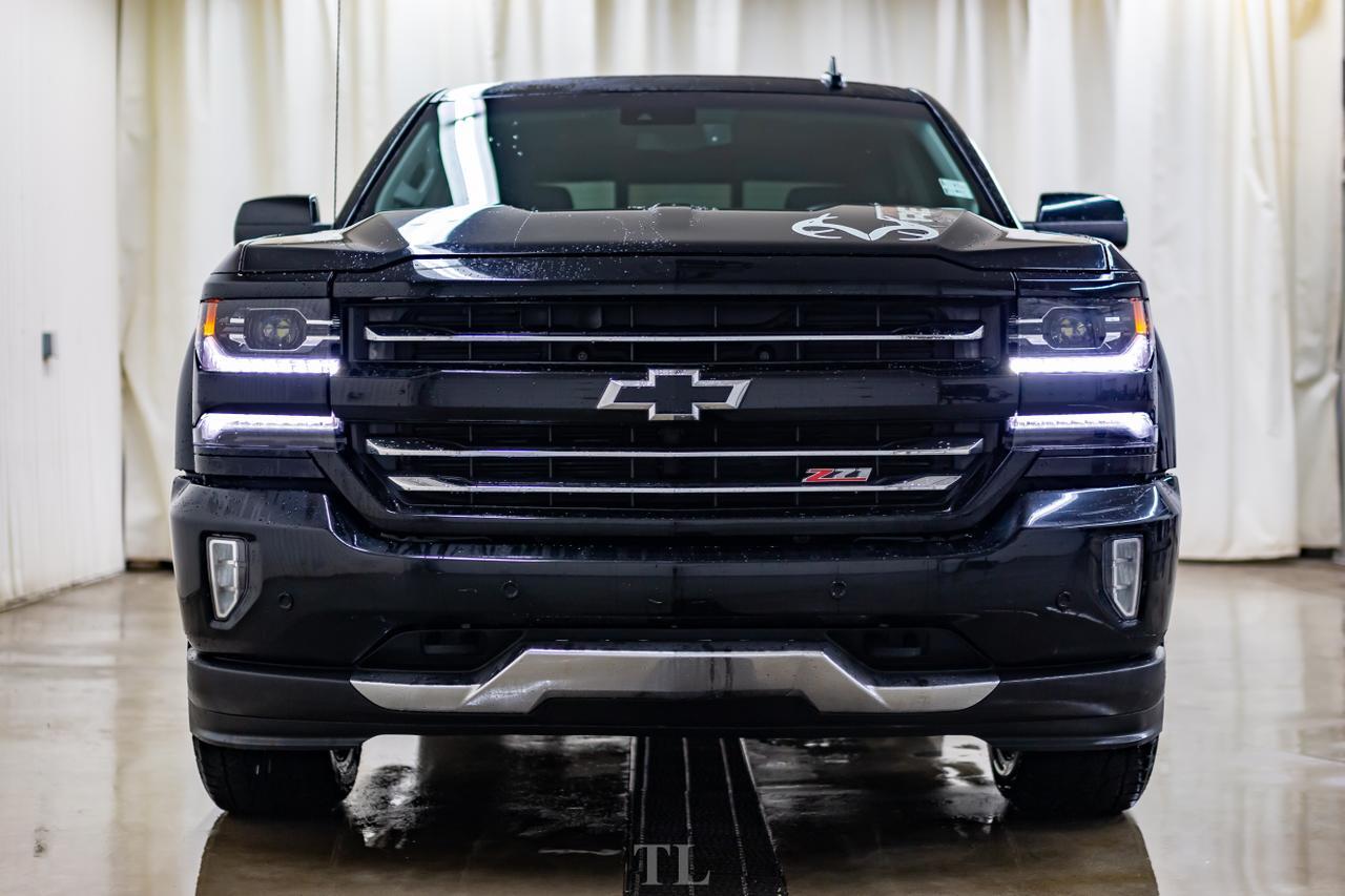 2017 Chevrolet Silverado 1500 4x4 Crew Cab LTZ Real Tree Leather Roof Nav Red Deer AB