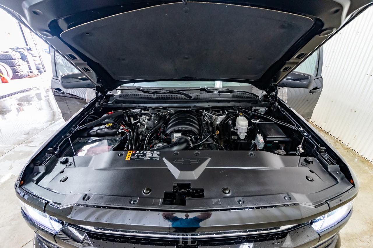 2017 Chevrolet Silverado 1500 4x4 Crew Cab LTZ Real Tree Leather Roof Nav Red Deer AB