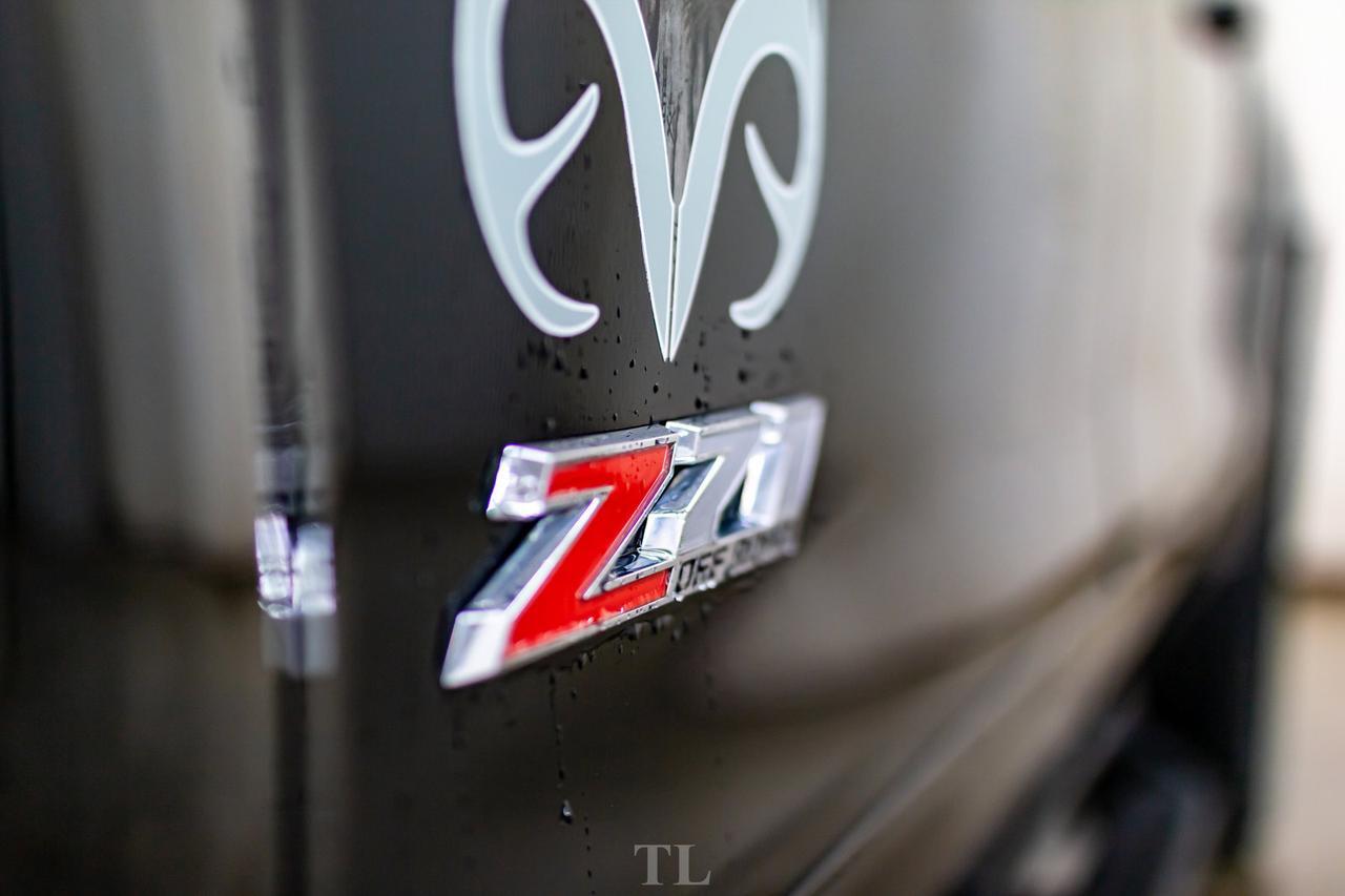 2017 Chevrolet Silverado 1500 4x4 Crew Cab LTZ Real Tree Leather Roof Nav Red Deer AB