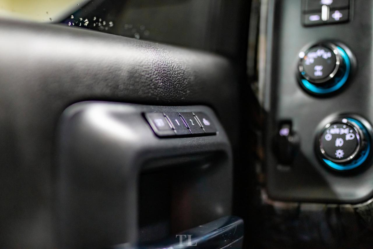 2017 Chevrolet Silverado 1500 4x4 Crew Cab LTZ Real Tree Leather Roof Nav Red Deer AB