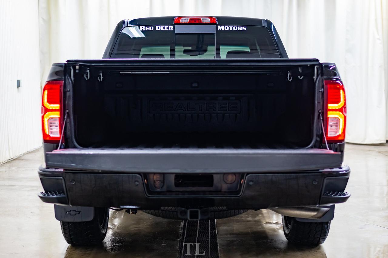 2017 Chevrolet Silverado 1500 4x4 Crew Cab LTZ Real Tree Leather Roof Nav Red Deer AB