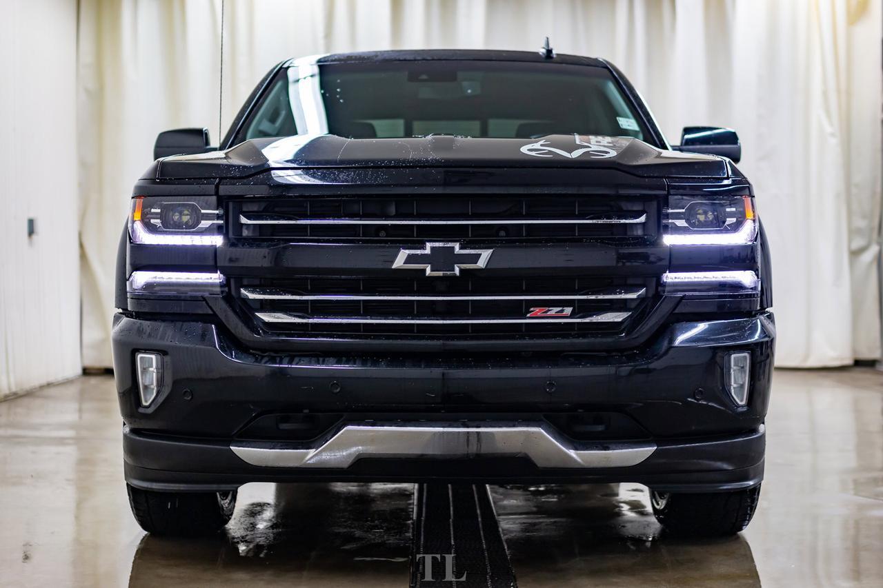 2017 Chevrolet Silverado 1500 4x4 Crew Cab LTZ Real Tree Leather Roof Nav Red Deer AB