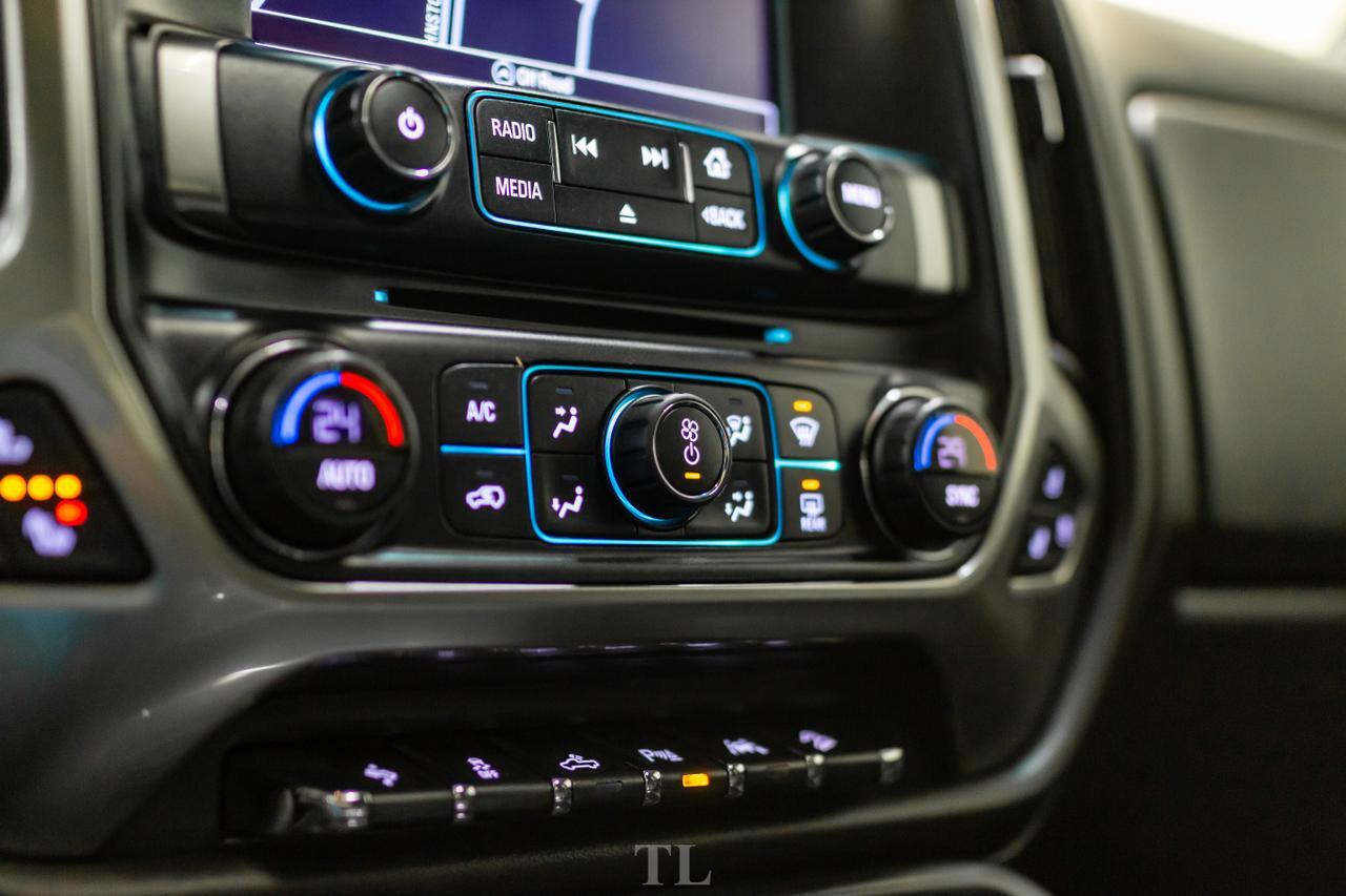 2017 Chevrolet Silverado 1500 4x4 Crew Cab LTZ Real Tree Leather Roof Nav Red Deer AB