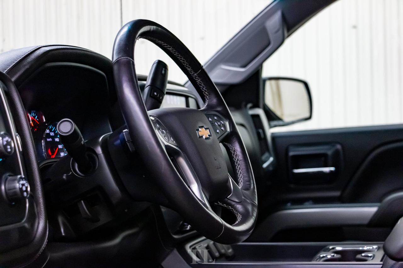 2017 Chevrolet Silverado 1500 4x4 Crew Cab LTZ Z71 Leather Roof BCam Red Deer AB