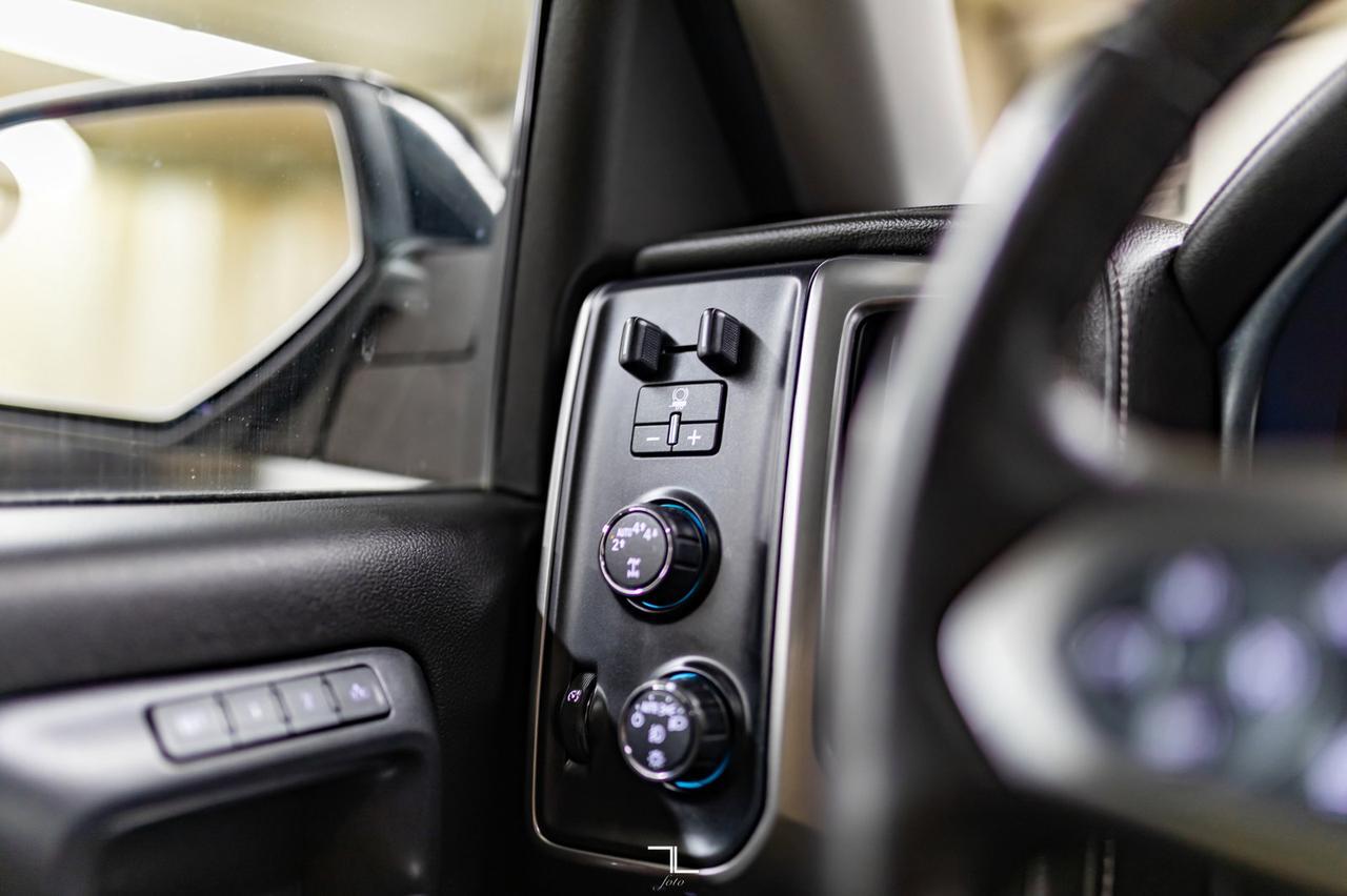 2017 Chevrolet Silverado 1500 4x4 Crew Cab LTZ Z71 Leather Roof Nav 6" Lift Red Deer AB