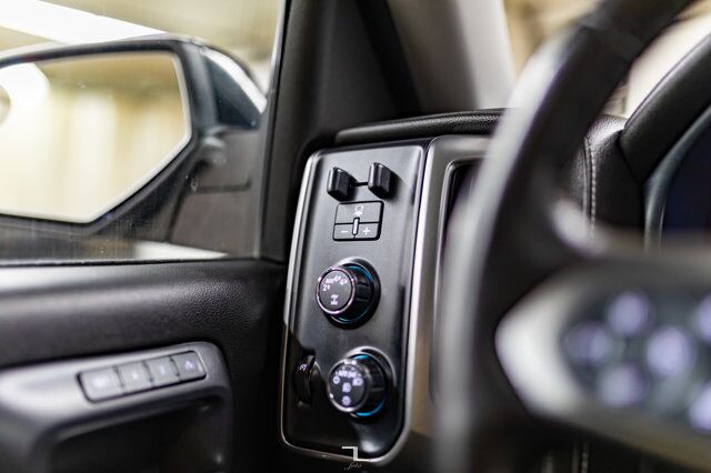 2017 Chevrolet Silverado 1500 4x4 Crew Cab LTZ Z71 Leather Roof Nav 6&quot; Lift Red Deer AB