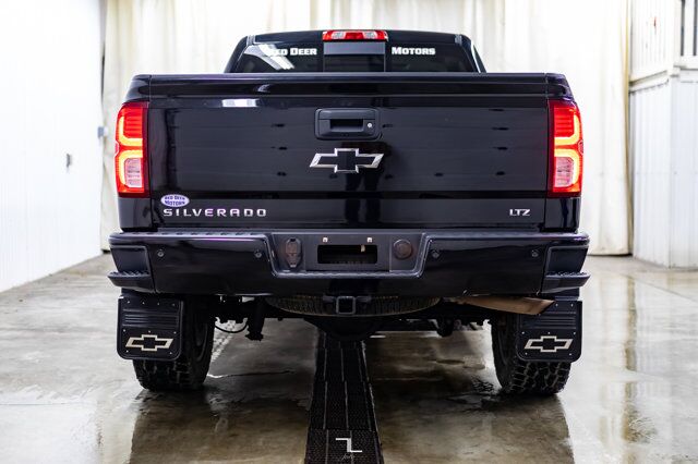 2017 Chevrolet Silverado 1500 4x4 Crew Cab LTZ Z71 Leather Roof Nav 6&quot; Lift Red Deer AB
