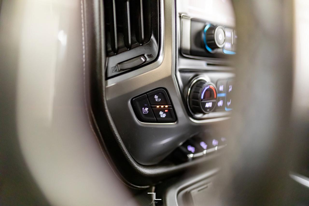 2017 Chevrolet Silverado 1500 4x4 Crew Cab LTZ Z71 Leather Roof Nav Red Deer AB