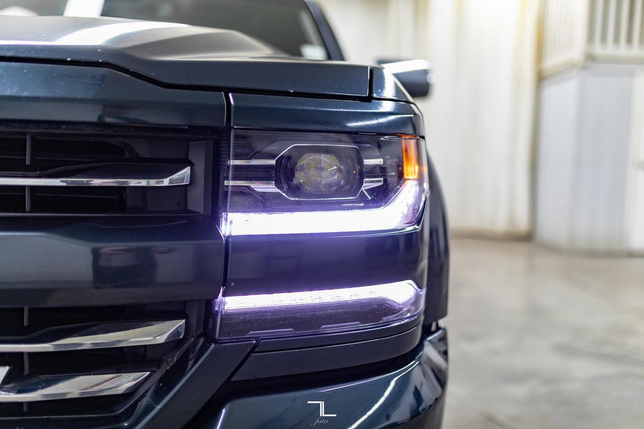 2017 Chevrolet Silverado 1500 4x4 Crew Cab LTZ Z71 Leather Roof Nav Red Deer AB