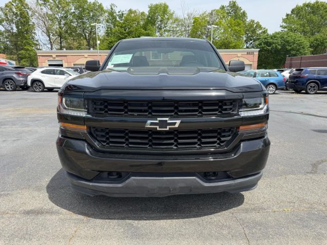 2017 Chevrolet Silverado 1500 Custom Extended Cab Medium Bed 1CX