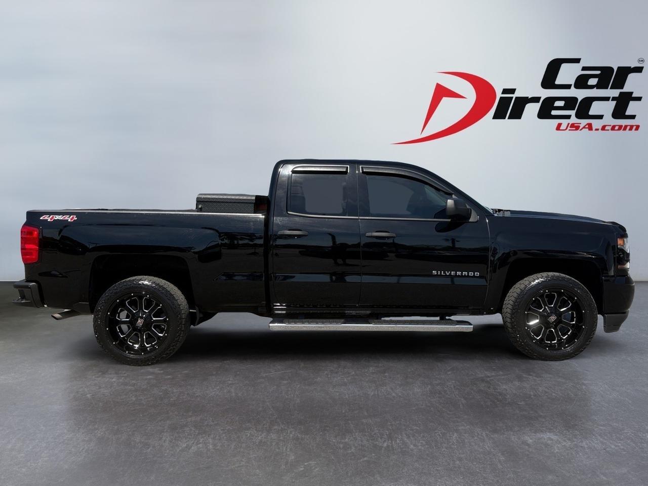 2017 Chevrolet Silverado 1500 Custom, HUSKY BED TOOL BOX, RUNNING BOARDS, TOW PACKAGE, BACKUP CAMERA, REMOTE START, CUSTOM XD SERIES WHEELS, BACK TAILGATE LIGHT BAR, LOW MILES, CLEAN CARFAX, CRUISE THE ROAD IN THIS CUSTOM CHEVY! Virginia Beach VA