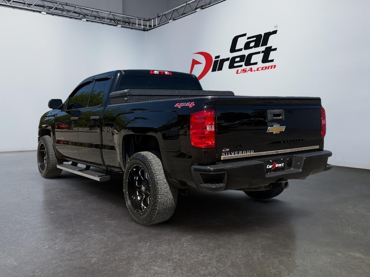 2017 Chevrolet Silverado 1500 Custom, HUSKY BED TOOL BOX, RUNNING BOARDS, TOW PACKAGE, BACKUP CAMERA, REMOTE START, CUSTOM XD SERIES WHEELS, BACK TAILGATE LIGHT BAR, LOW MILES, CLEAN CARFAX, CRUISE THE ROAD IN THIS CUSTOM CHEVY! Virginia Beach VA