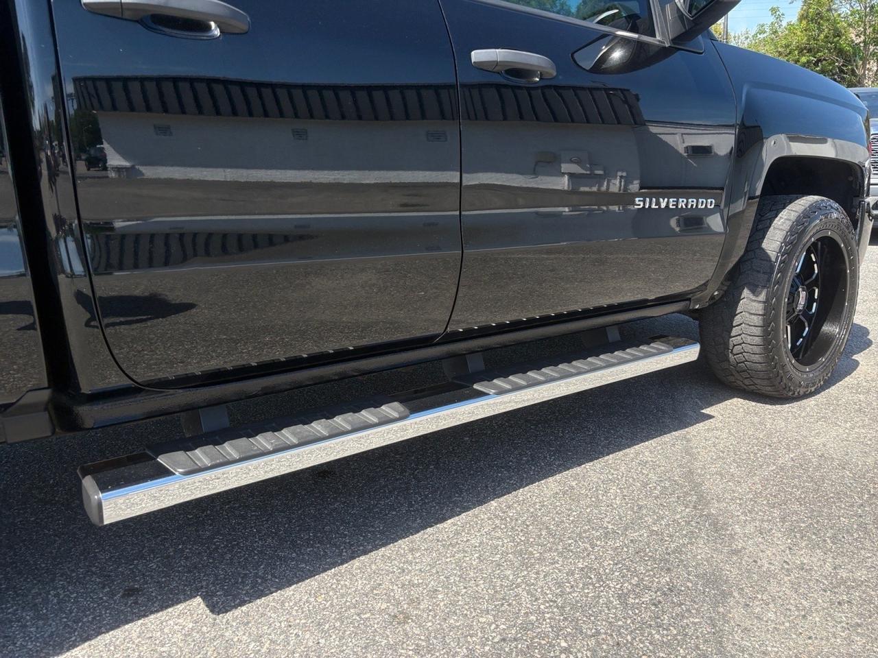 2017 Chevrolet Silverado 1500 Custom, HUSKY BED TOOL BOX, RUNNING BOARDS, TOW PACKAGE, BACKUP CAMERA, REMOTE START, CUSTOM XD SERIES WHEELS, BACK TAILGATE LIGHT BAR, LOW MILES, CLEAN CARFAX, CRUISE THE ROAD IN THIS CUSTOM CHEVY! Virginia Beach VA