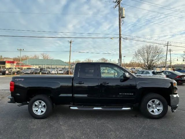 2017 Chevrolet Silverado 1500 Double Cab LT Pickup 4D 6 1/2 ft Cincinnati OH