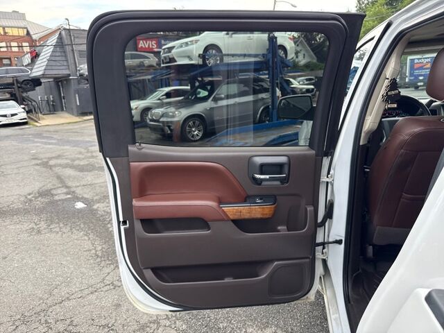2017 Chevrolet Silverado 1500 High Country Crew Cab 4WD Arlington VA