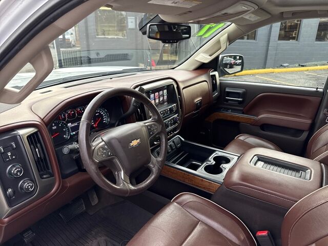 2017 Chevrolet Silverado 1500 High Country Crew Cab 4WD Arlington VA
