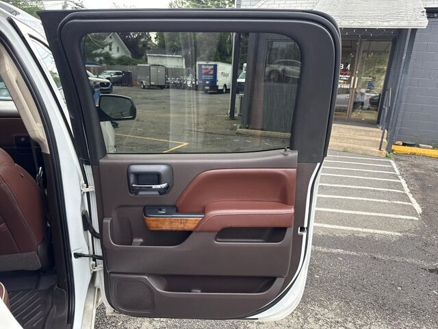 2017 Chevrolet Silverado 1500 High Country Crew Cab 4WD Arlington VA