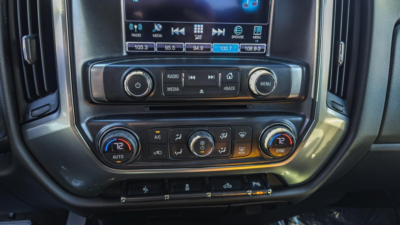 2017 Chevrolet Silverado 1500 LT 4WD Crew Cab Tallmadge OH