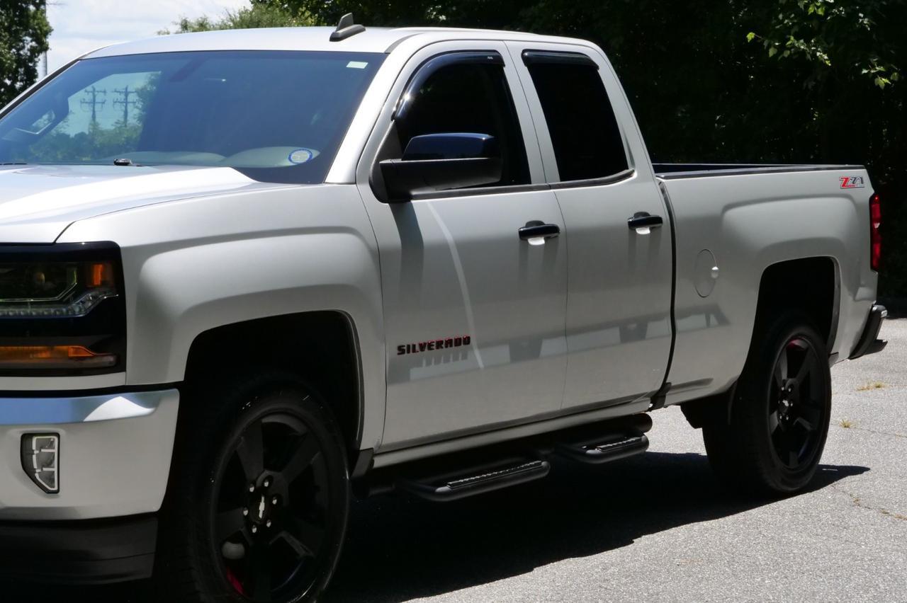 2017 Chevrolet Silverado 1500 LT 4X4 / Redline Edition / 5.3L V8! Lincolnton NC