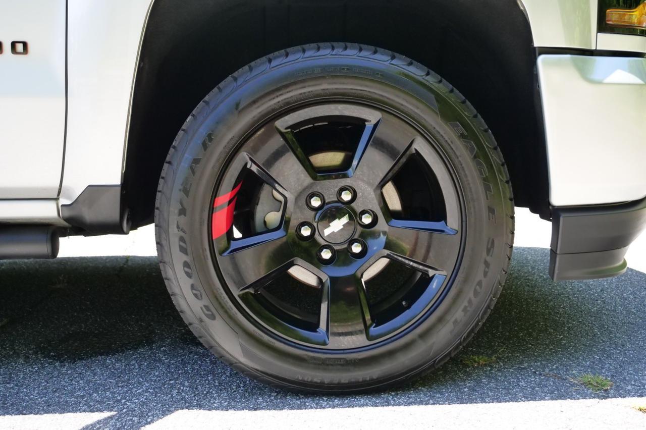 2017 Chevrolet Silverado 1500 LT 4X4 / Redline Edition / 5.3L V8! Lincolnton NC