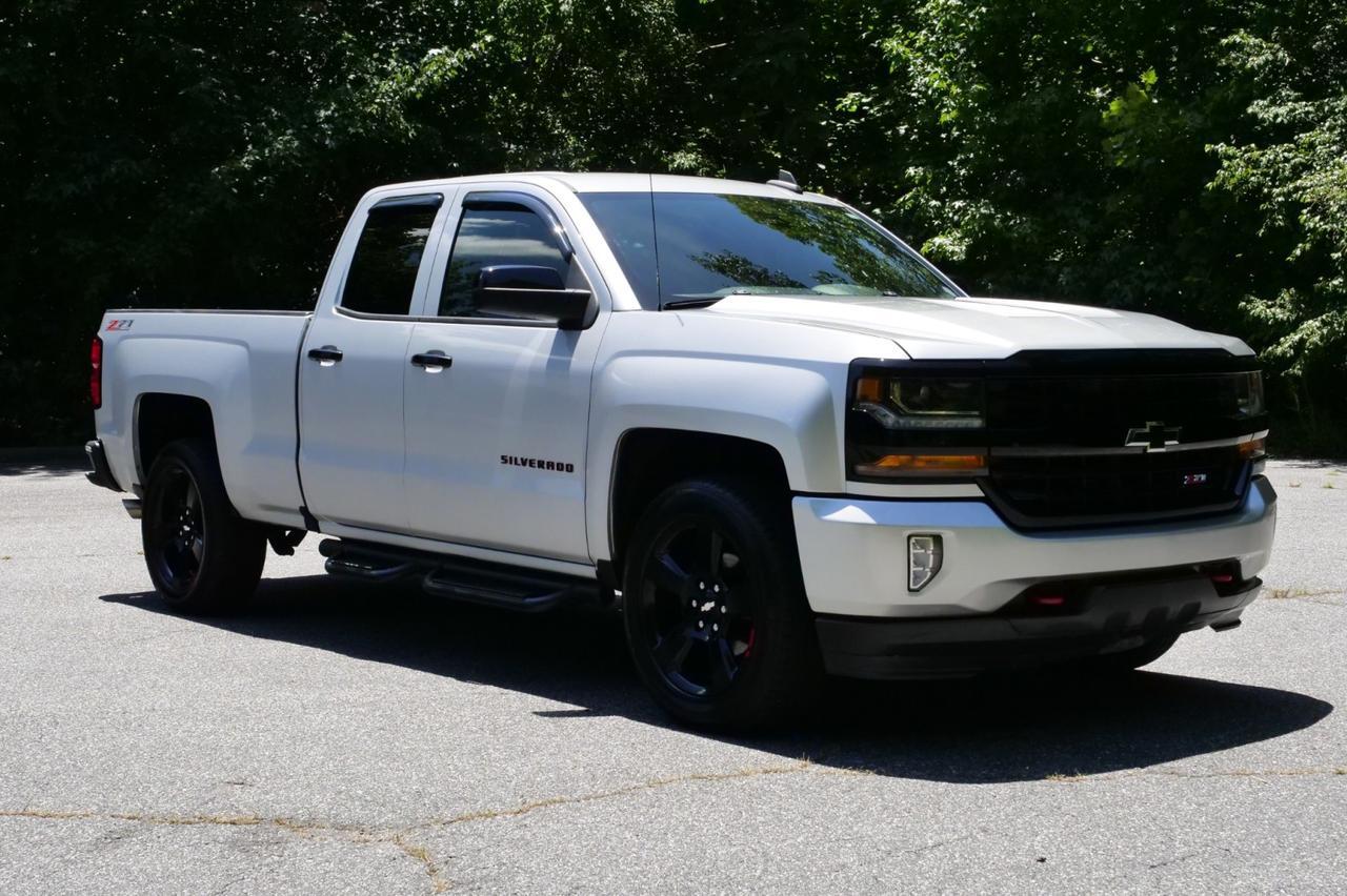 2017 Chevrolet Silverado 1500 LT 4X4 / Redline Edition / 5.3L V8! Lincolnton NC