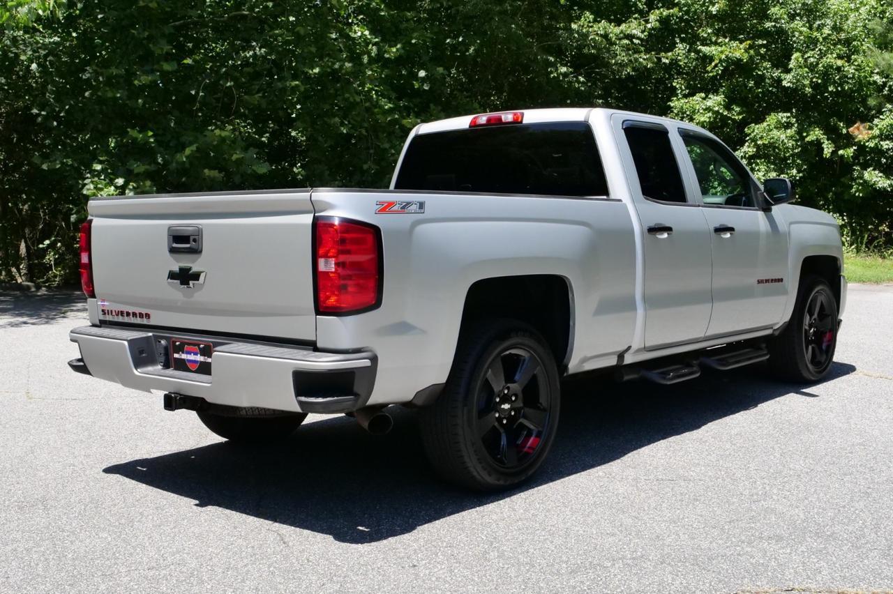 2017 Chevrolet Silverado 1500 LT 4X4 / Redline Edition / 5.3L V8! Lincolnton NC