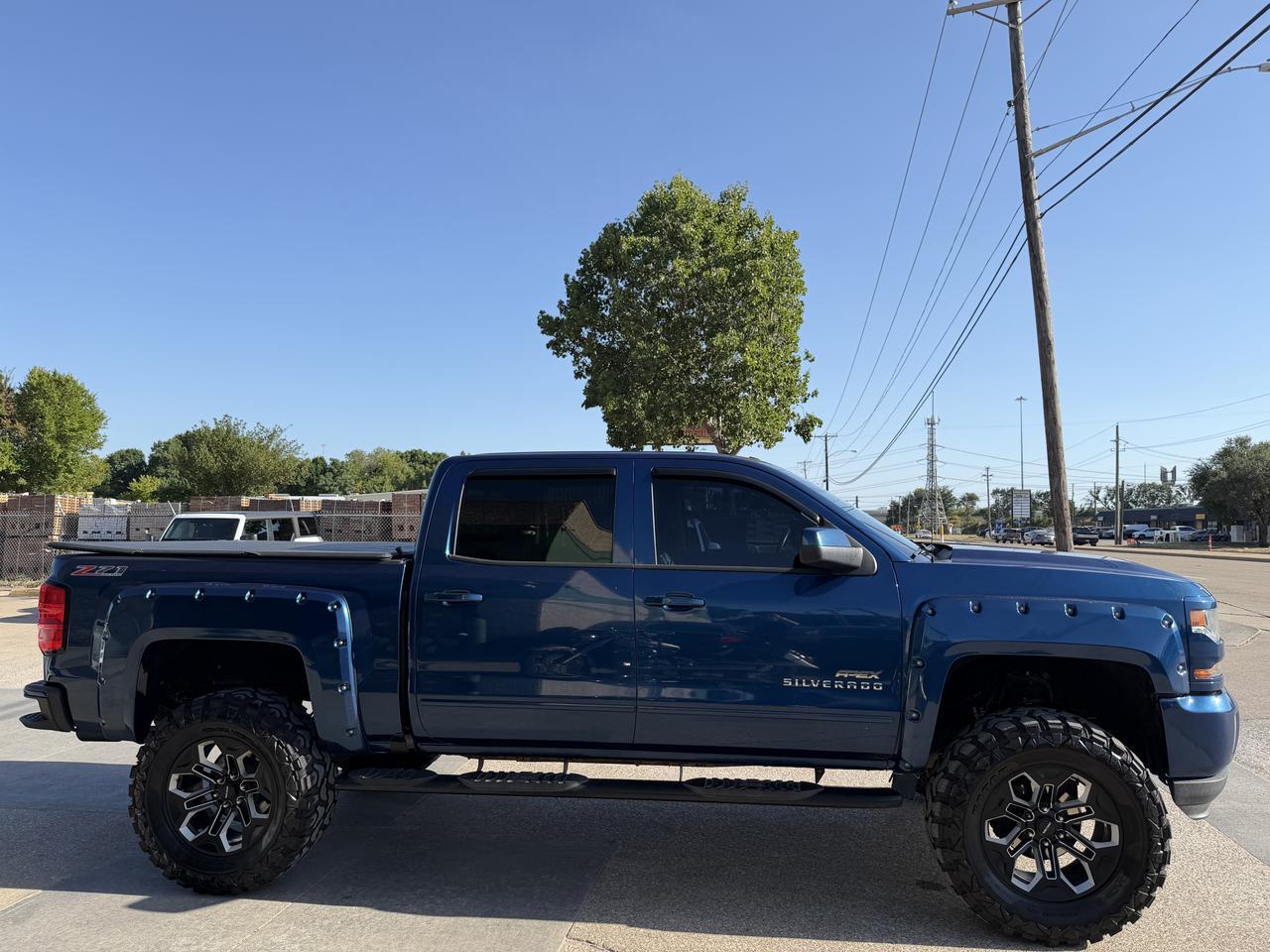 2017 Chevrolet Silverado 1500 LT ALL STAR EDITION.PLUSPCKG.NAV.  6" LIFT. 20" CUSTOM WHEELS. 37" TIRES. RARE APEX EDITION. Dallas TX