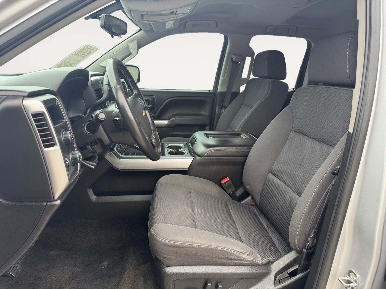 2017 Chevrolet Silverado 1500 LT, HEATED SEATS, UNIVERSAL GARAGE DOOR OPENER, TOW HOOKS, 4X4, BED LINER ,TONNEAU COVER, SLIDING REAR WINDOW, REAR BUMPER STEP, BACKUP CAMERA, POWER MIRRORS, COME AND TEST DRIVE THIS TRUCK TODAY! Norfolk VA