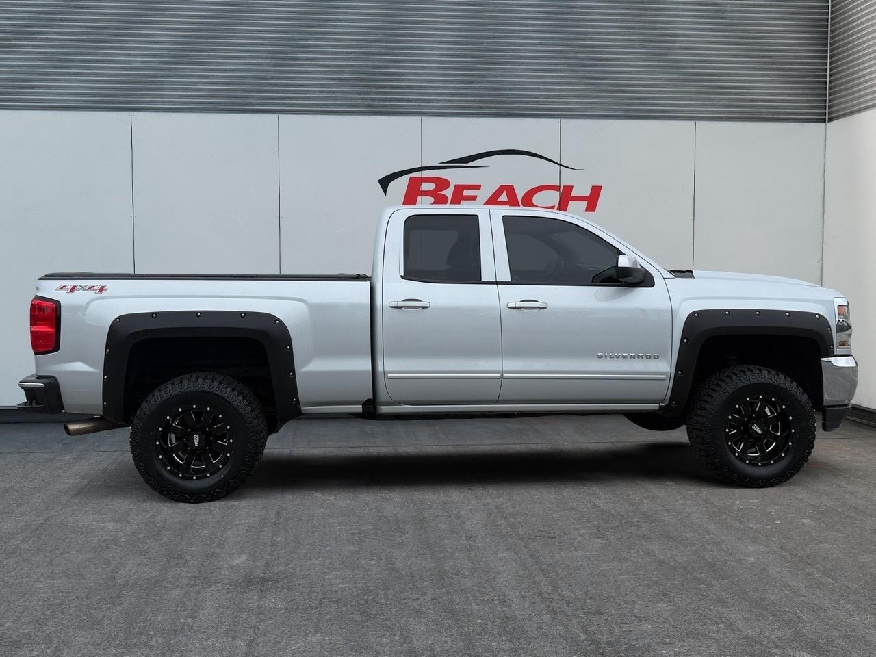 2017 Chevrolet Silverado 1500 LT, HEATED SEATS, UNIVERSAL GARAGE DOOR OPENER, TOW HOOKS, 4X4, BED LINER ,TONNEAU COVER, SLIDING REAR WINDOW, REAR BUMPER STEP, BACKUP CAMERA, POWER MIRRORS, COME AND TEST DRIVE THIS TRUCK TODAY! Norfolk VA