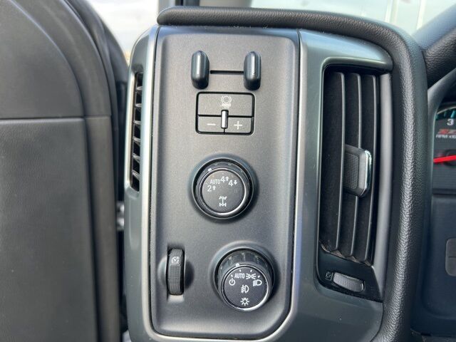 2017 Chevrolet Silverado 1500 LT LT2 Green Bay WI