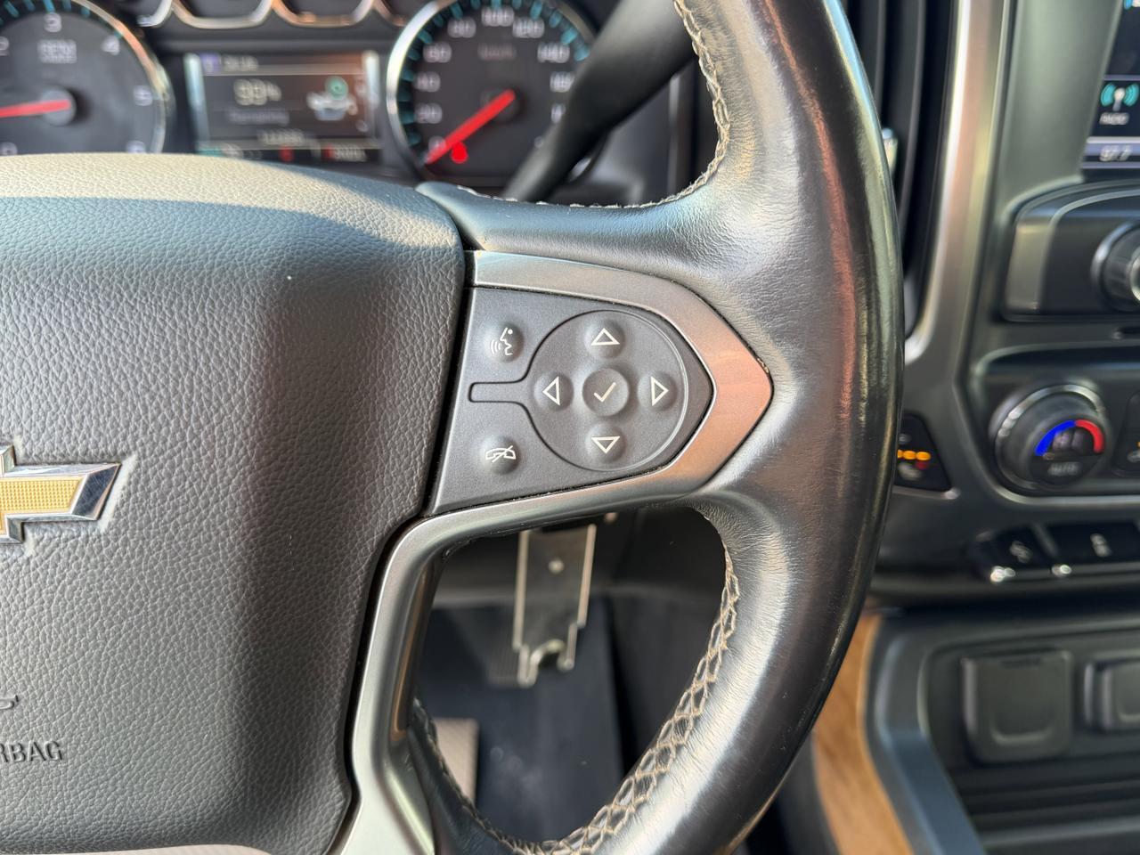 2017 Chevrolet Silverado 1500 LTZ Extended Cab 4WD | V8 | Leather | Heated Seats | Remote Start | Backup Camera Redwater AB