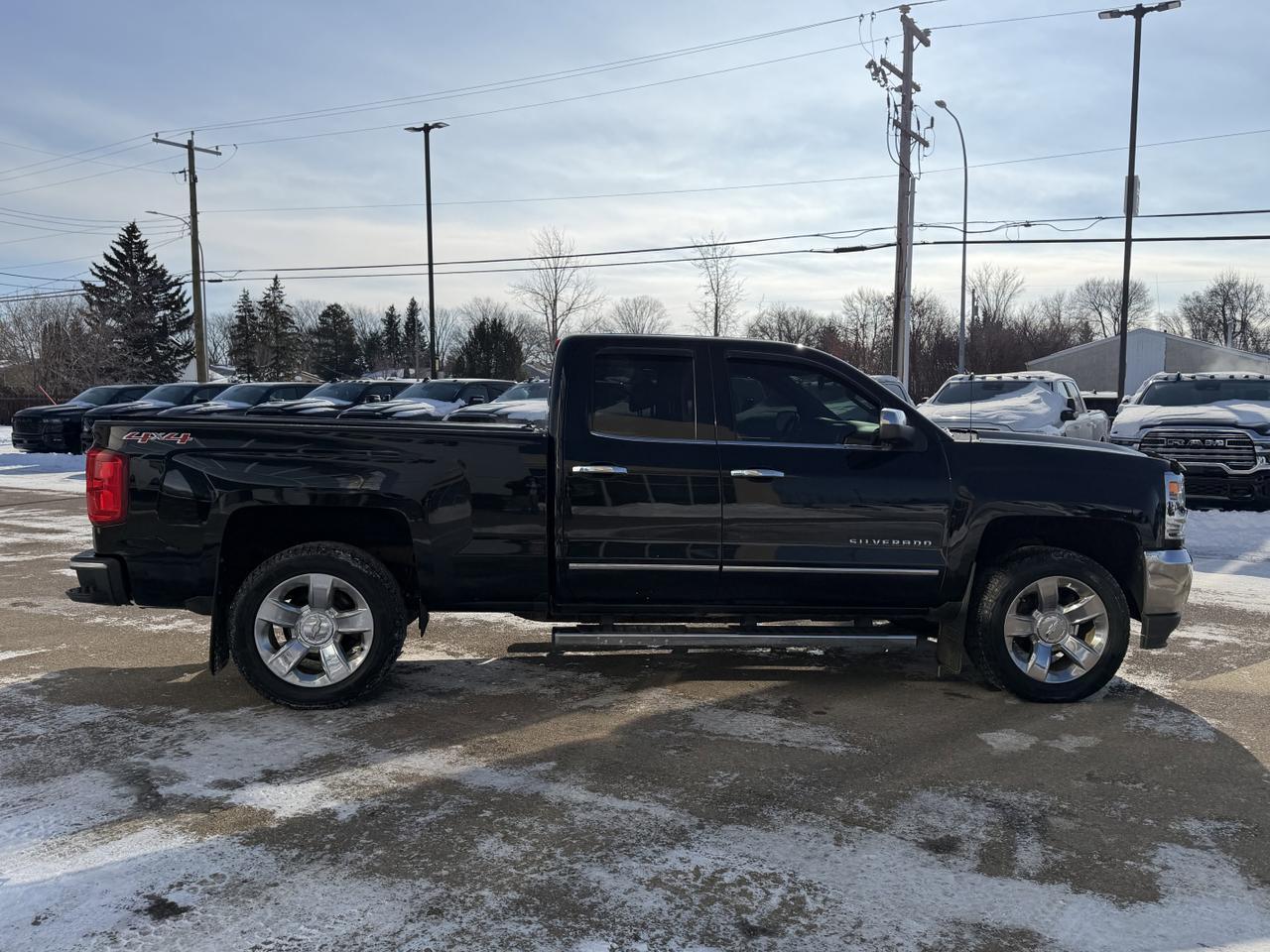 2017 Chevrolet Silverado 1500 LTZ Extended Cab 4WD | V8 | Leather | Heated Seats | Remote Start | Backup Camera Redwater AB