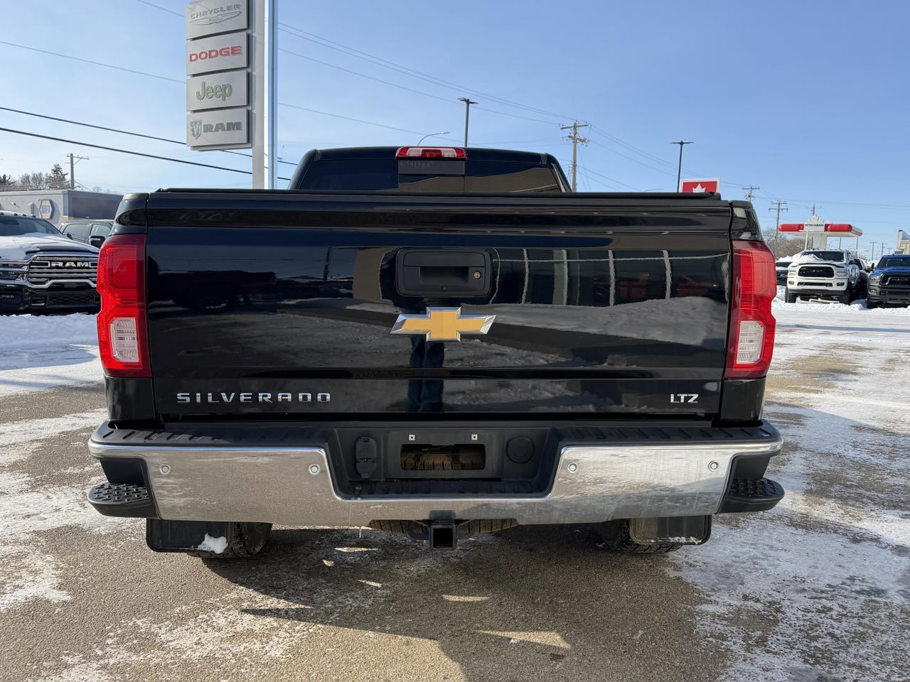 2017 Chevrolet Silverado 1500 LTZ Extended Cab 4WD | V8 | Leather | Heated Seats | Remote Start | Backup Camera Redwater AB