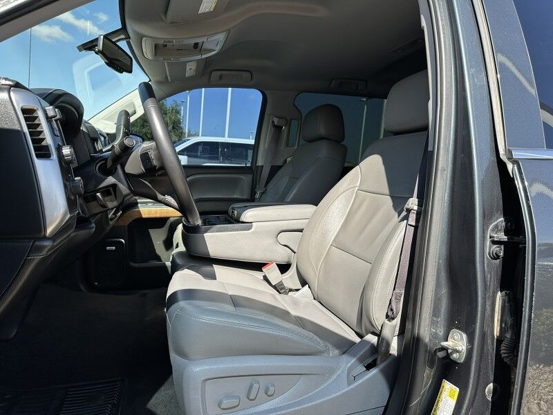 2017 Chevrolet Silverado 1500 LTZ photo 11