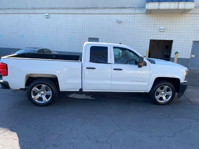 2017 Chevrolet Silverado 1500 WT Extended Cab Medium Bed 1WT