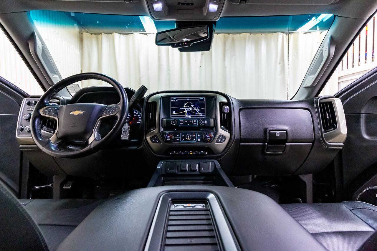 2017 Chevrolet Silverado 2500HD 4x4 Crew Cab High Country Diesel Leather Roof Nav Red Deer AB