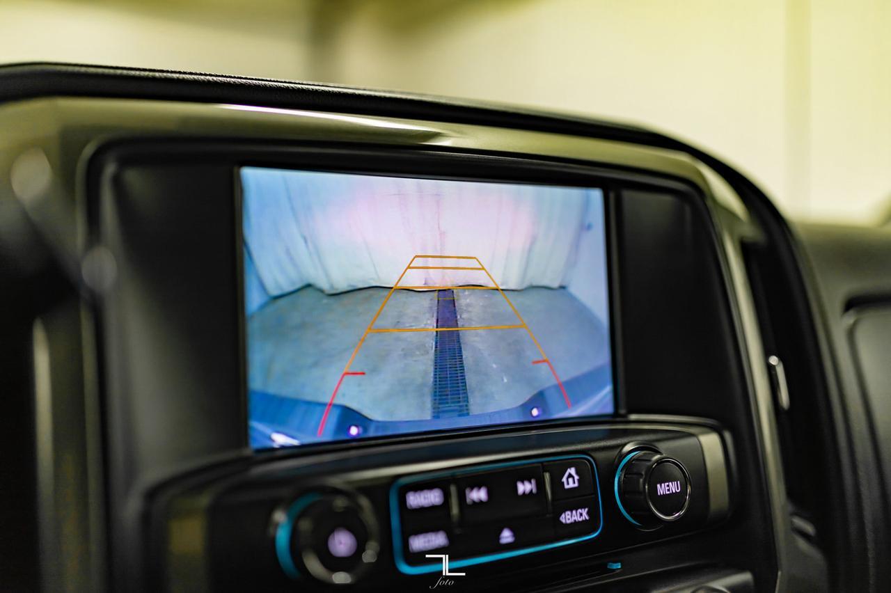 2017 Chevrolet Silverado 2500HD 4x4 Crew Cab High Country Diesel Leather Roof Nav Red Deer AB