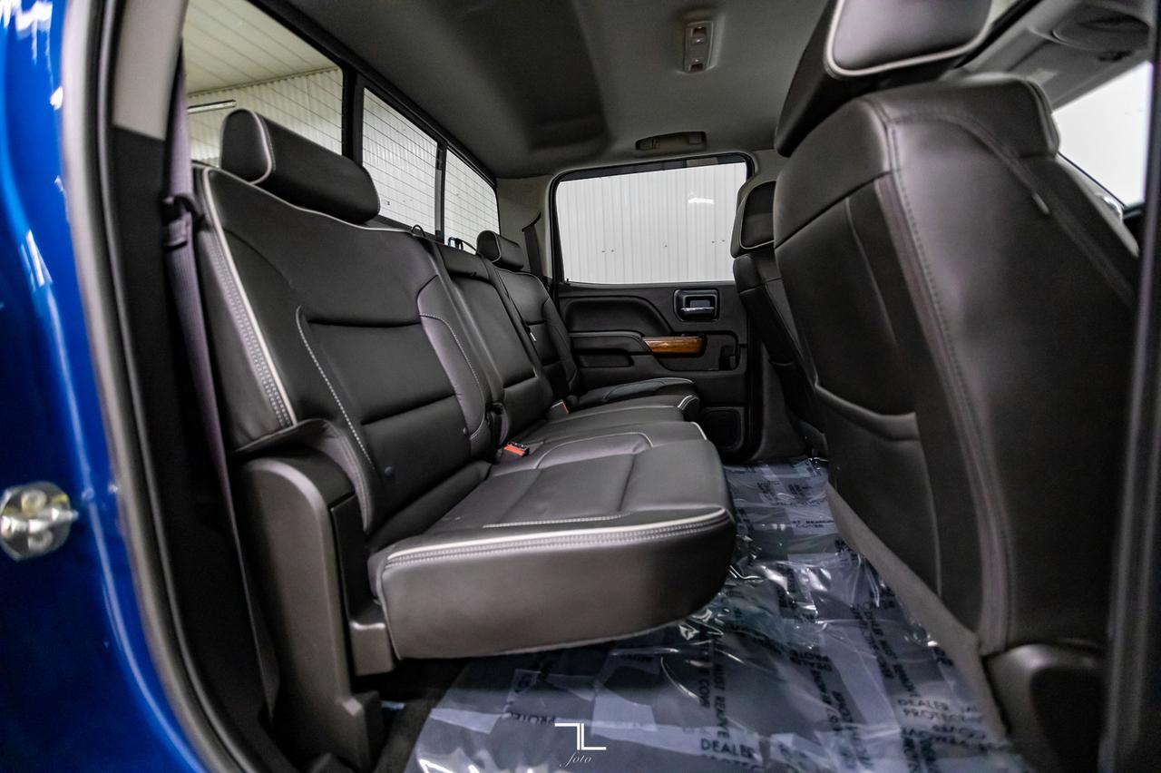 2017 Chevrolet Silverado 2500HD 4x4 Crew Cab High Country Diesel Leather Roof Nav Red Deer AB