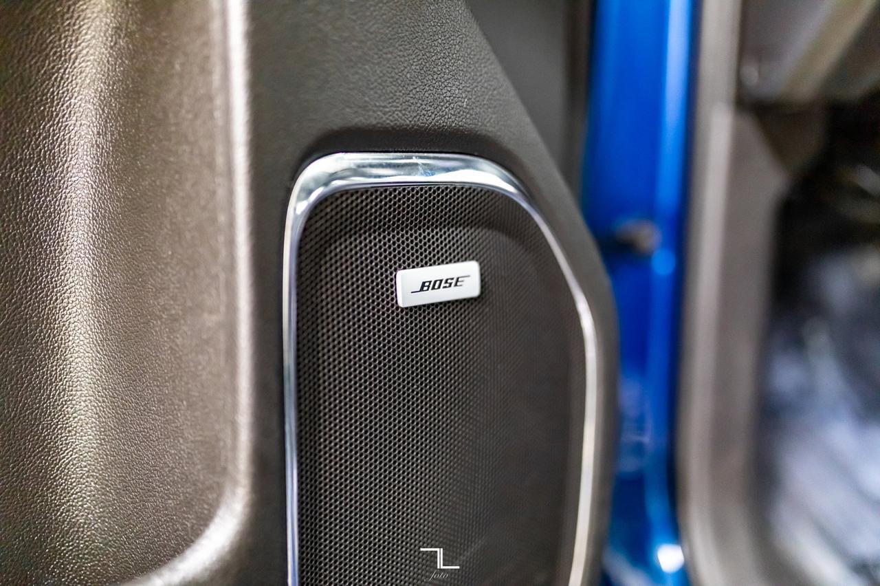 2017 Chevrolet Silverado 2500HD 4x4 Crew Cab High Country Diesel Leather Roof Nav Red Deer AB