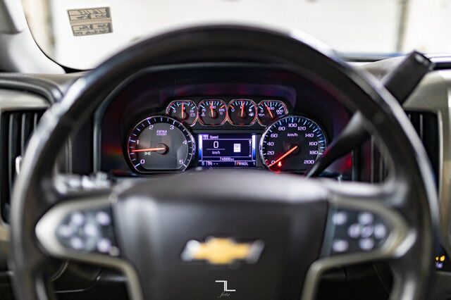 2017 Chevrolet Silverado 2500HD 4x4 Crew Cab High Country Diesel Leather Roof Nav Red Deer AB