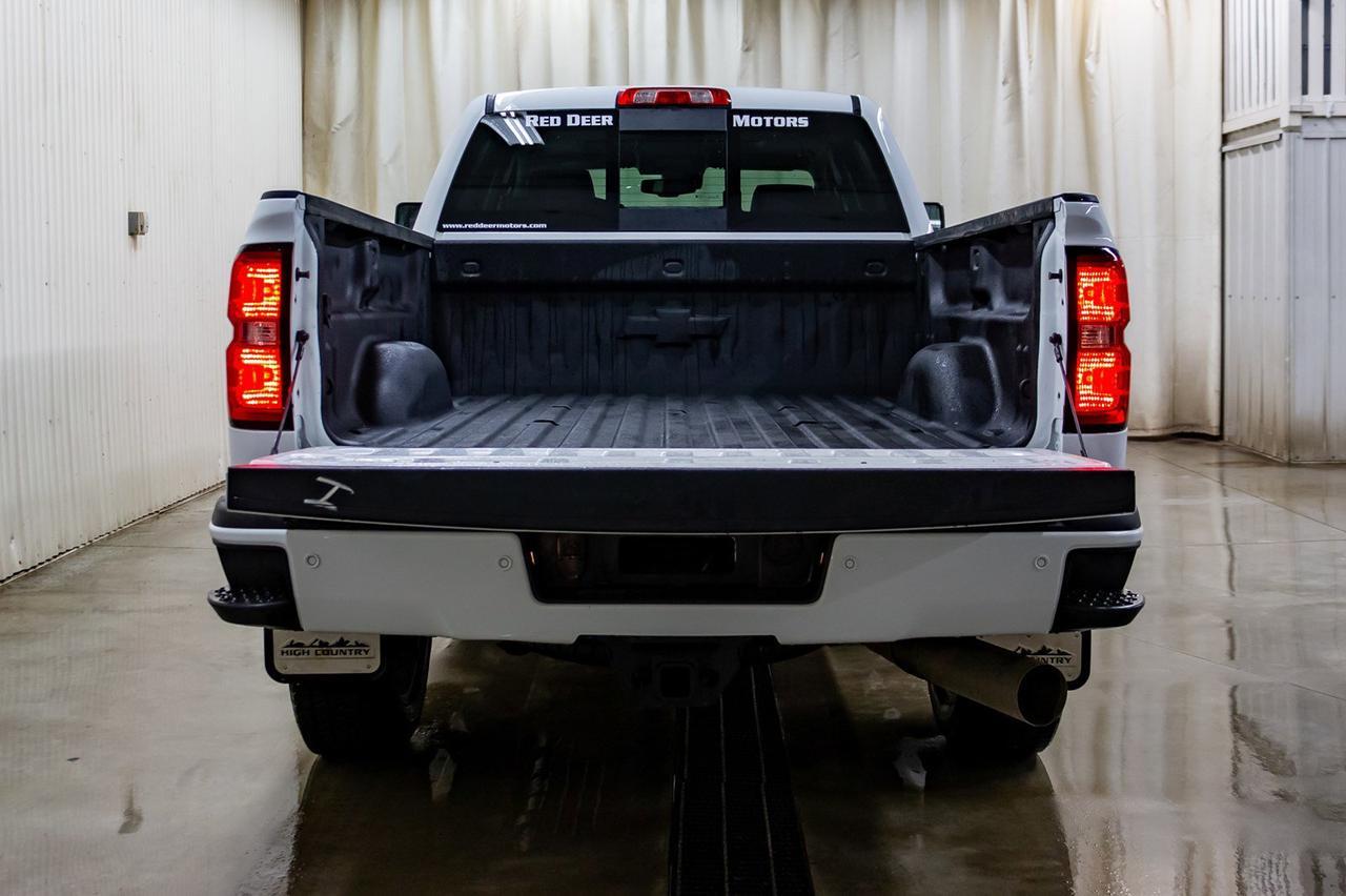 2017 Chevrolet Silverado 2500HD 4x4 Crew Cab High Country Diesel Red Deer AB