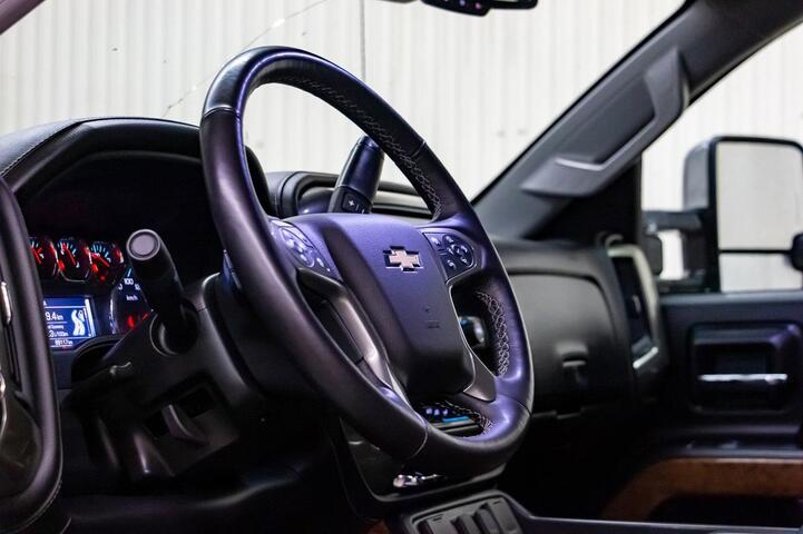 2017 Chevrolet Silverado 2500HD 4x4 Crew Cab High Country Diesel Red Deer AB