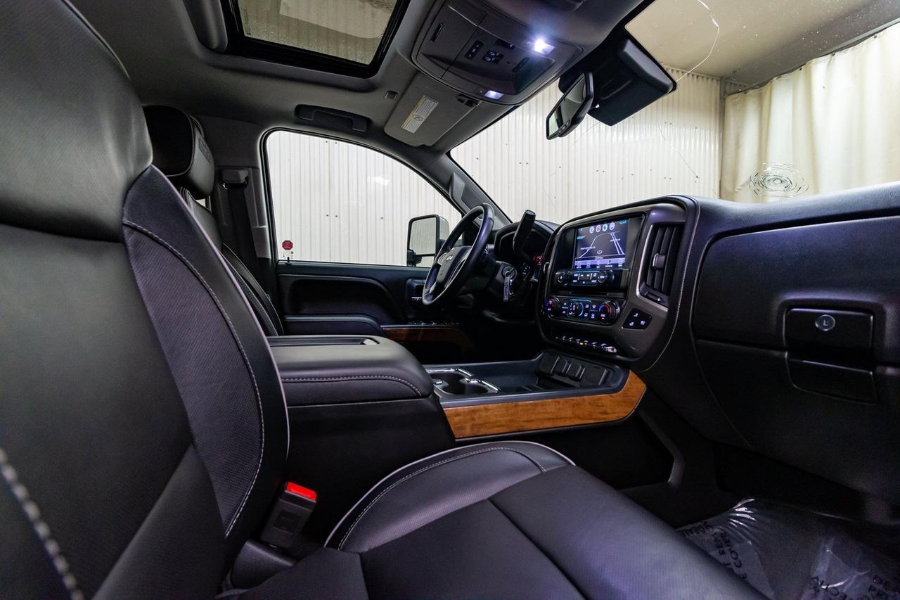 2017 Chevrolet Silverado 2500HD 4x4 Crew Cab High Country Diesel Red Deer AB