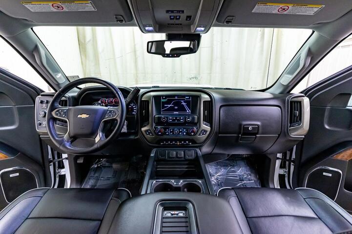 2017 Chevrolet Silverado 2500HD 4x4 Crew Cab High Country Diesel Red Deer AB