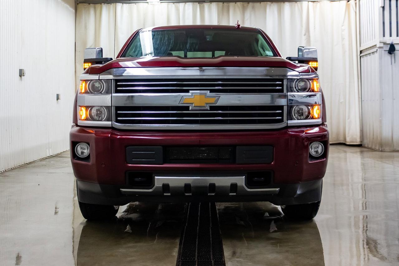 2017 Chevrolet Silverado 2500HD 4x4 Crew Cab High Country Leather Roof Nav Red Deer AB