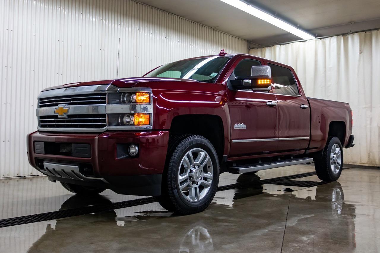 2017 Chevrolet Silverado 2500HD 4x4 Crew Cab High Country Leather Roof Nav Red Deer AB