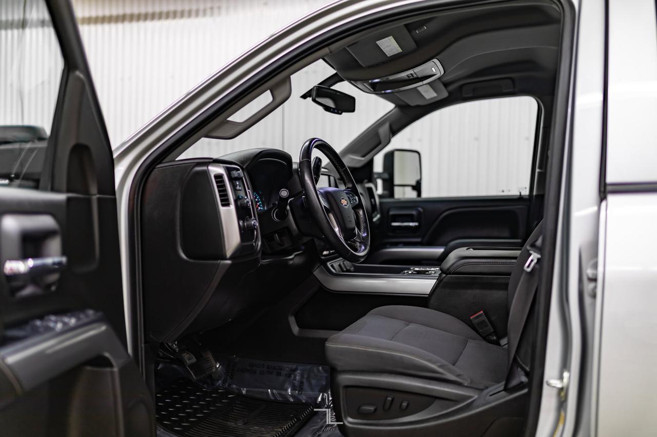 2017 Chevrolet Silverado 2500HD 4x4 Crew Cab LT Diesel BCam Red Deer AB